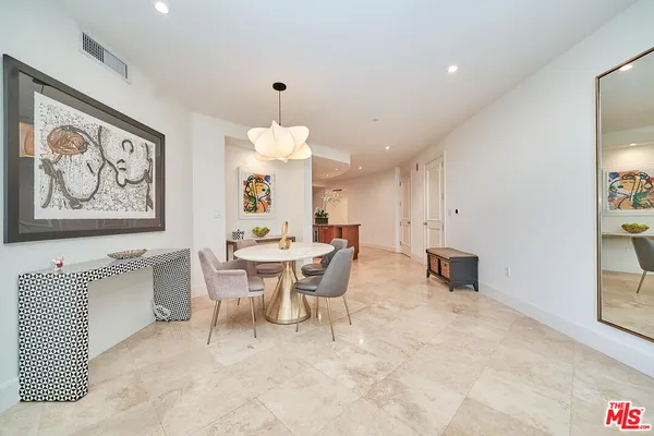 $888,888 | 5072 Scholarship, Unit 505D, Irvine, CA 92612