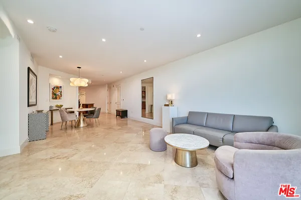 $888,888 | 5072 Scholarship, Unit 505D, Irvine, CA 92612