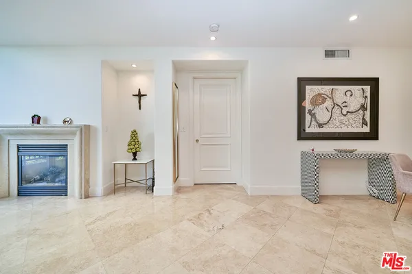 $888,888 | 5072 Scholarship, Unit 505D, Irvine, CA 92612