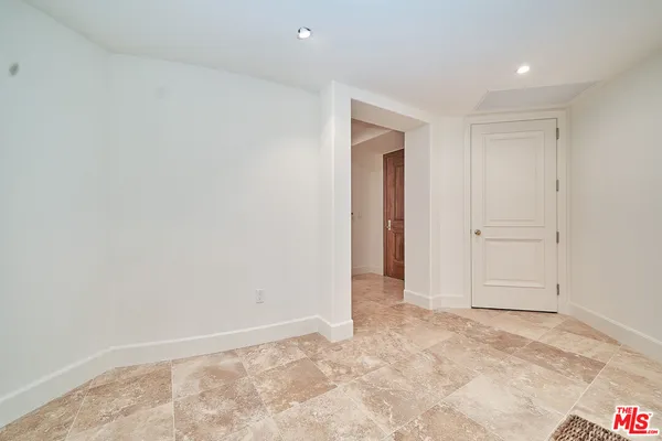 $888,888 | 5072 Scholarship, Unit 505D, Irvine, CA 92612