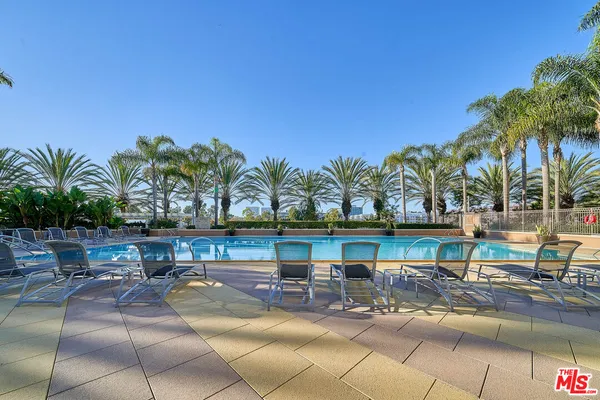 $888,888 | 5072 Scholarship, Unit 505D, Irvine, CA 92612