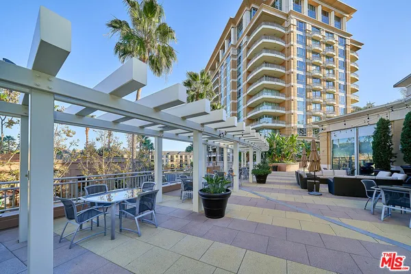 $888,888 | 5072 Scholarship, Unit 505D, Irvine, CA 92612