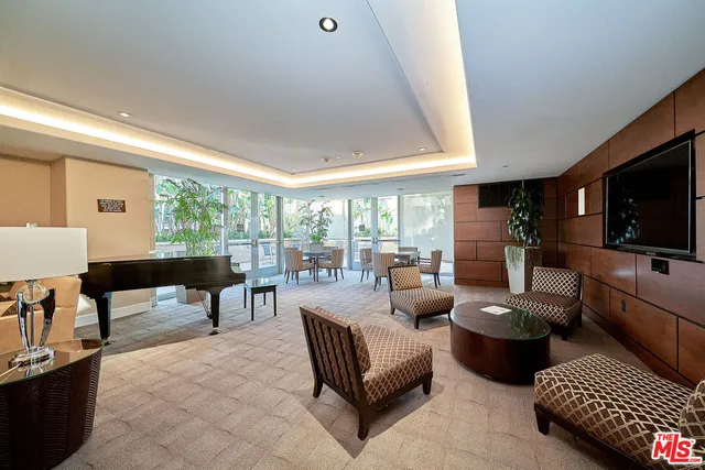 $888,888 | 5072 Scholarship, Unit 505D, Irvine, CA 92612