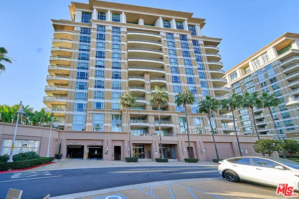 $888,888 | 5072 Scholarship, Unit 505D, Irvine, CA 92612