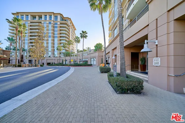 $888,888 | 5072 Scholarship, Unit 505D, Irvine, CA 92612