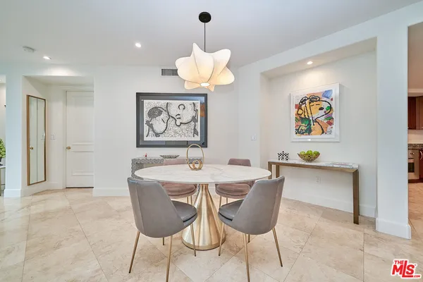 $888,888 | 5072 Scholarship, Unit 505D, Irvine, CA 92612