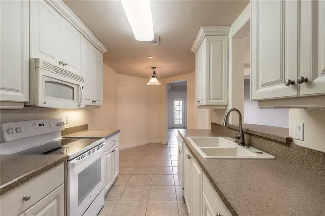 $339,000 | 424 Luna Bella Lane, Unit 422, New Smyrna Beach, FL 32168