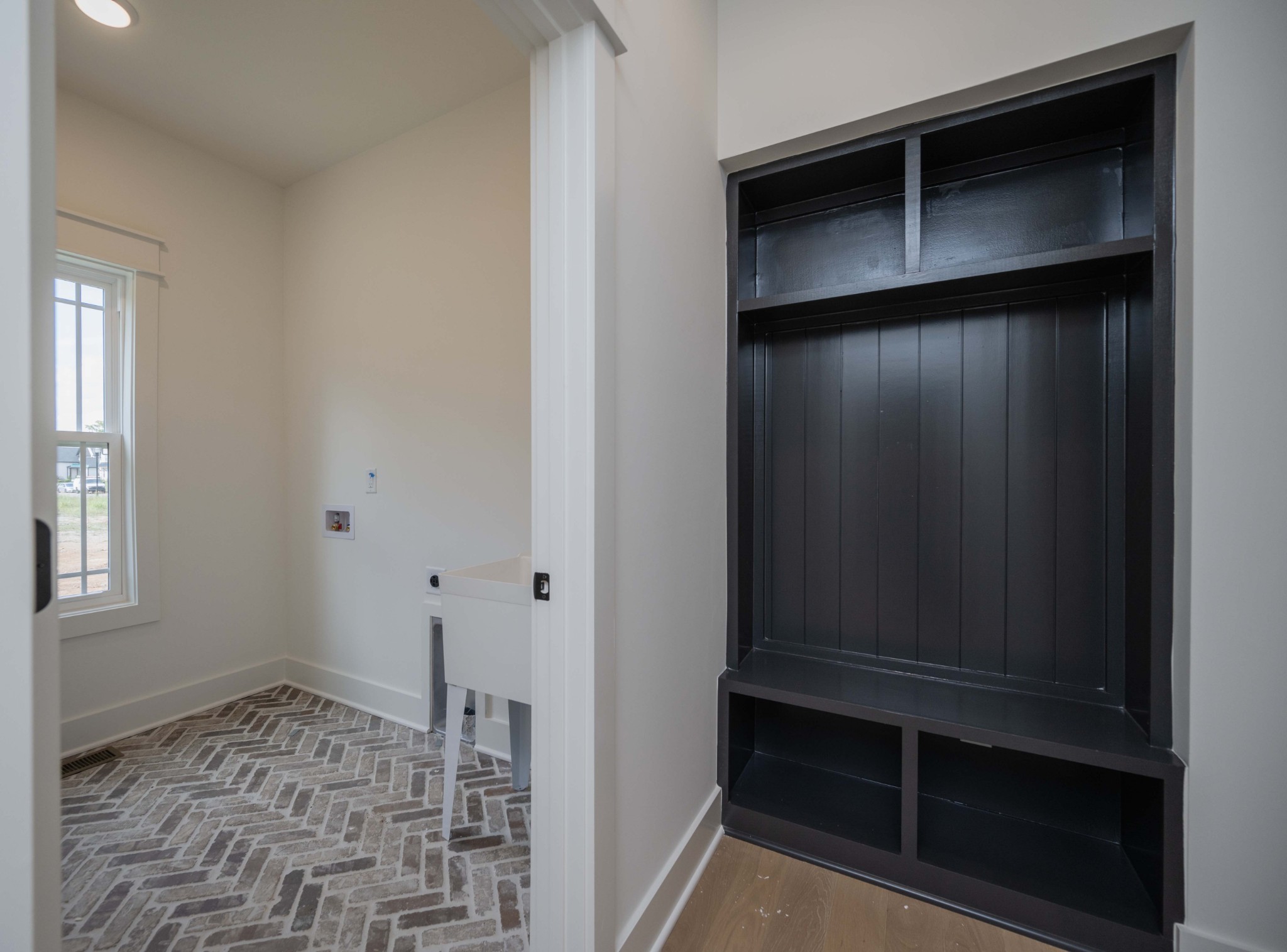 4 Holly Grove Road Lascassas, TN 37085 - Photo 19 of 37 a room with an empty space and window