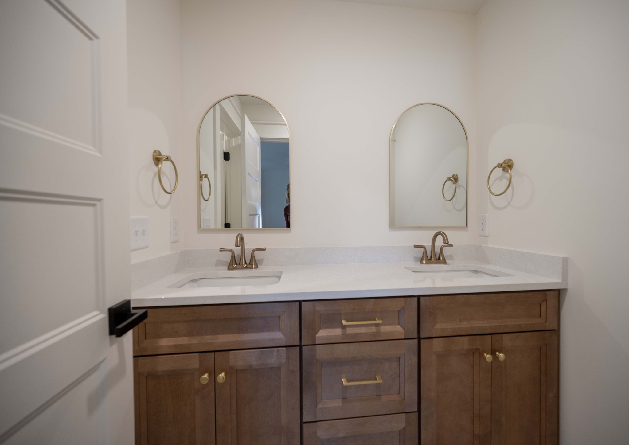 4 Holly Grove Road Lascassas, TN 37085 - Photo 22 of 37 a bathroom with a sink and a mirror