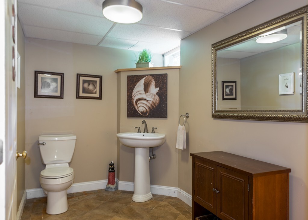 6 Pinewood Road Amesbury, MA 01913 - Photo 23 of 30 Gallery Image 23