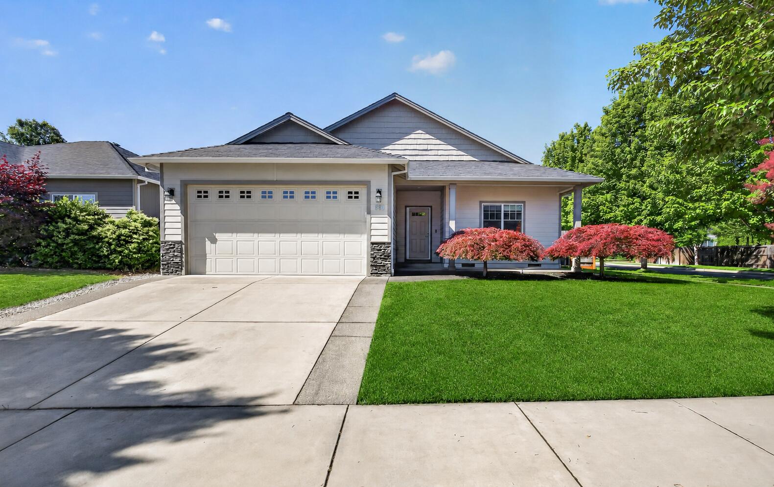 989 Pendleton Drive Medford, OR 97501 - Photo 1 of 26 ChatGPT Image May 24, 2026, 08_51_01 AM