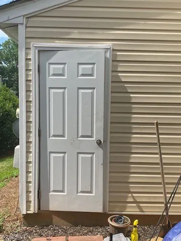 $2,200 | 96 Tannenbaum Circle, Greensboro, NC 27410