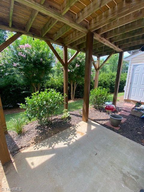 96 Tannenbaum Circle Greensboro, NC 27410 - Photo 16 of 30