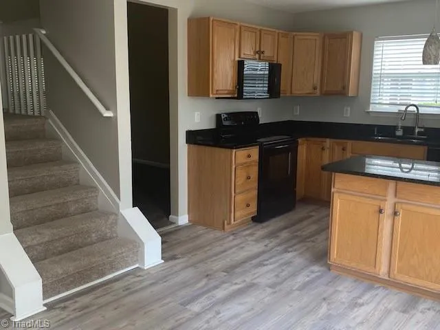 $2,200 | 96 Tannenbaum Circle, Greensboro, NC 27410