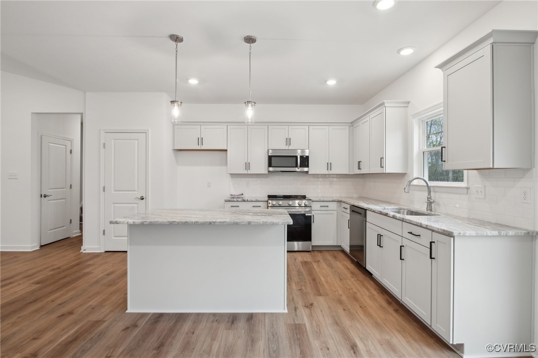 2343 Old Church Road Powhatan, VA 23139 - Photo 18 of 38 The well-appointed kitchen boasts granite countert