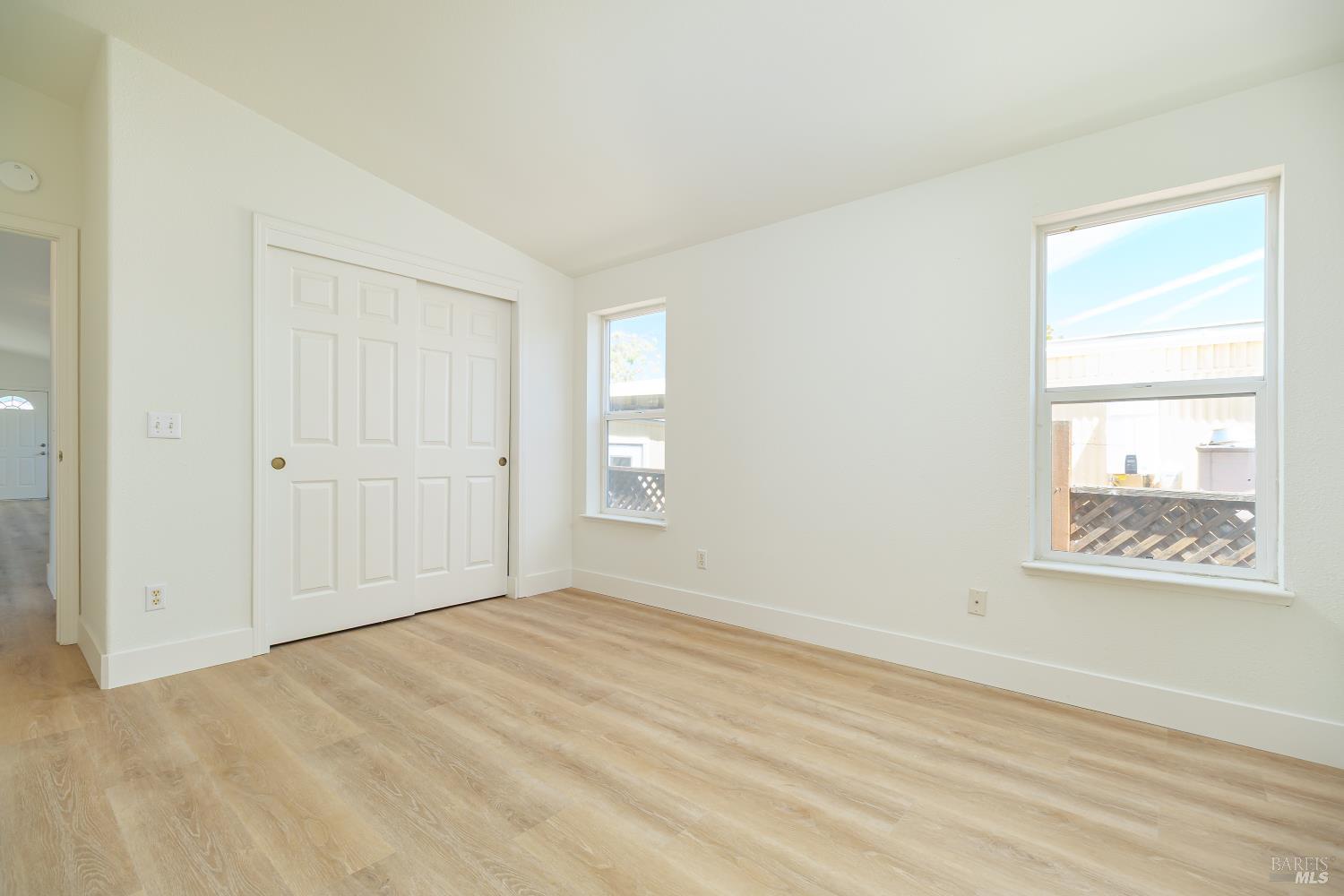 209 Yosemite Road San Rafael, CA 94903 - Photo 14 of 42