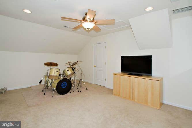 10207 Brighton Ridge Way, Unit 90 Columbia, MD 21044 - Photo 12 of 30 LOFT