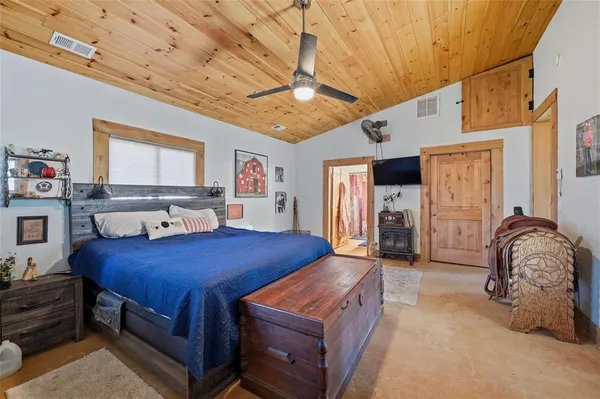 $349,900 | 115 Friar Tuck Drive, Gordonville, TX 76245