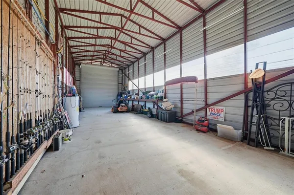 $349,900 | 115 Friar Tuck Drive, Gordonville, TX 76245