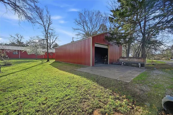 $349,900 | 115 Friar Tuck Drive, Gordonville, TX 76245