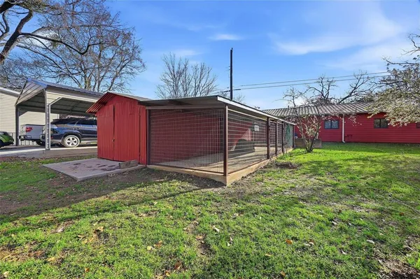 $349,900 | 115 Friar Tuck Drive, Gordonville, TX 76245