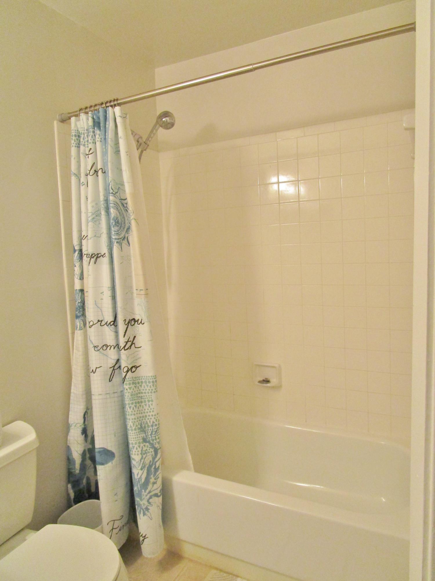 9255 Southwest 61st Way, Unit D Boca Raton, FL 33428 - Photo 23 of 47 Guest bathroom