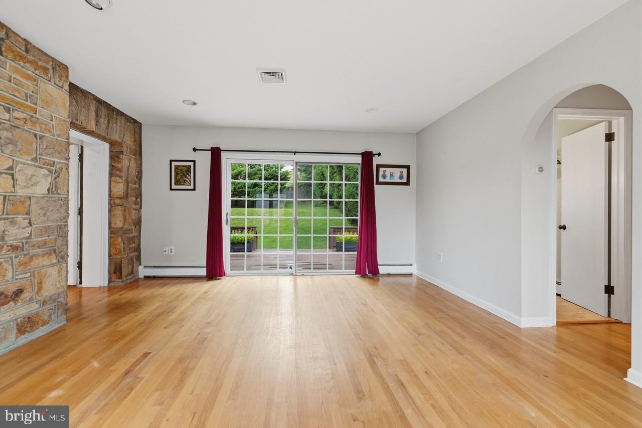 1046 Huntingdon Road Abington, PA 19001 - Photo 19 of 53 Family Room with Orginial Stone Wall