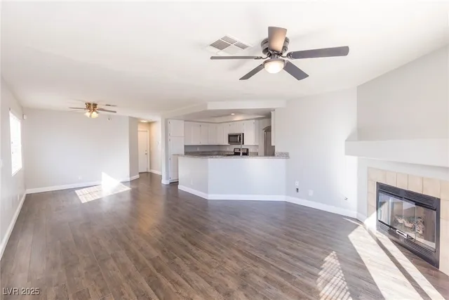 $2,800 | 3320 Haven Beach Way, Las Vegas, NV 89117