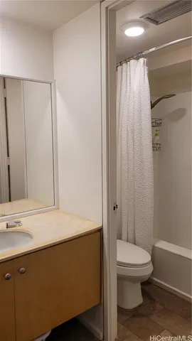 $3,300 | 431 Nāhua Street, Unit 1005, Honolulu, HI 96815