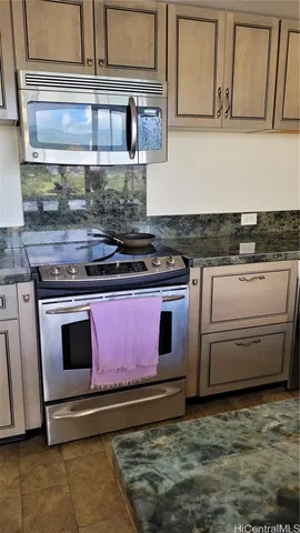 $3,300 | 431 Nāhua Street, Unit 1005, Honolulu, HI 96815