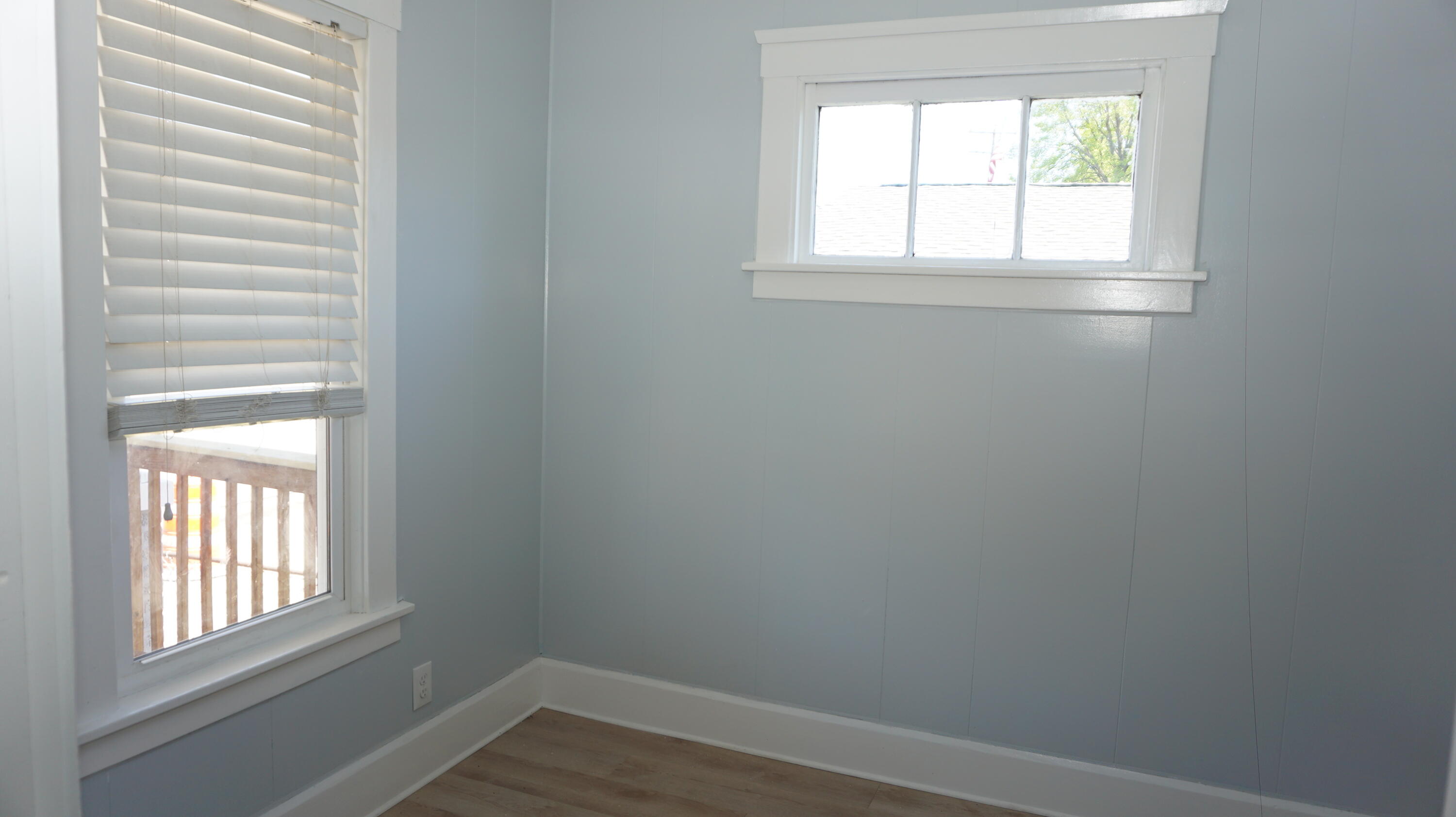 2113 16th Street Racine, WI 53403 - Photo 9 of 27 Main Level Office / Flex room