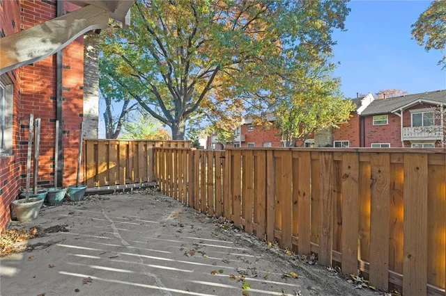 $235,000 | 9577 Outlook Drive, Overland Park, KS 66207