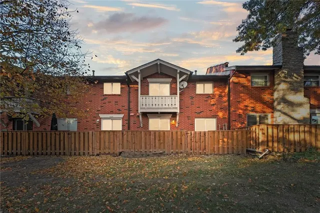 $235,000 | 9577 Outlook Drive, Overland Park, KS 66207