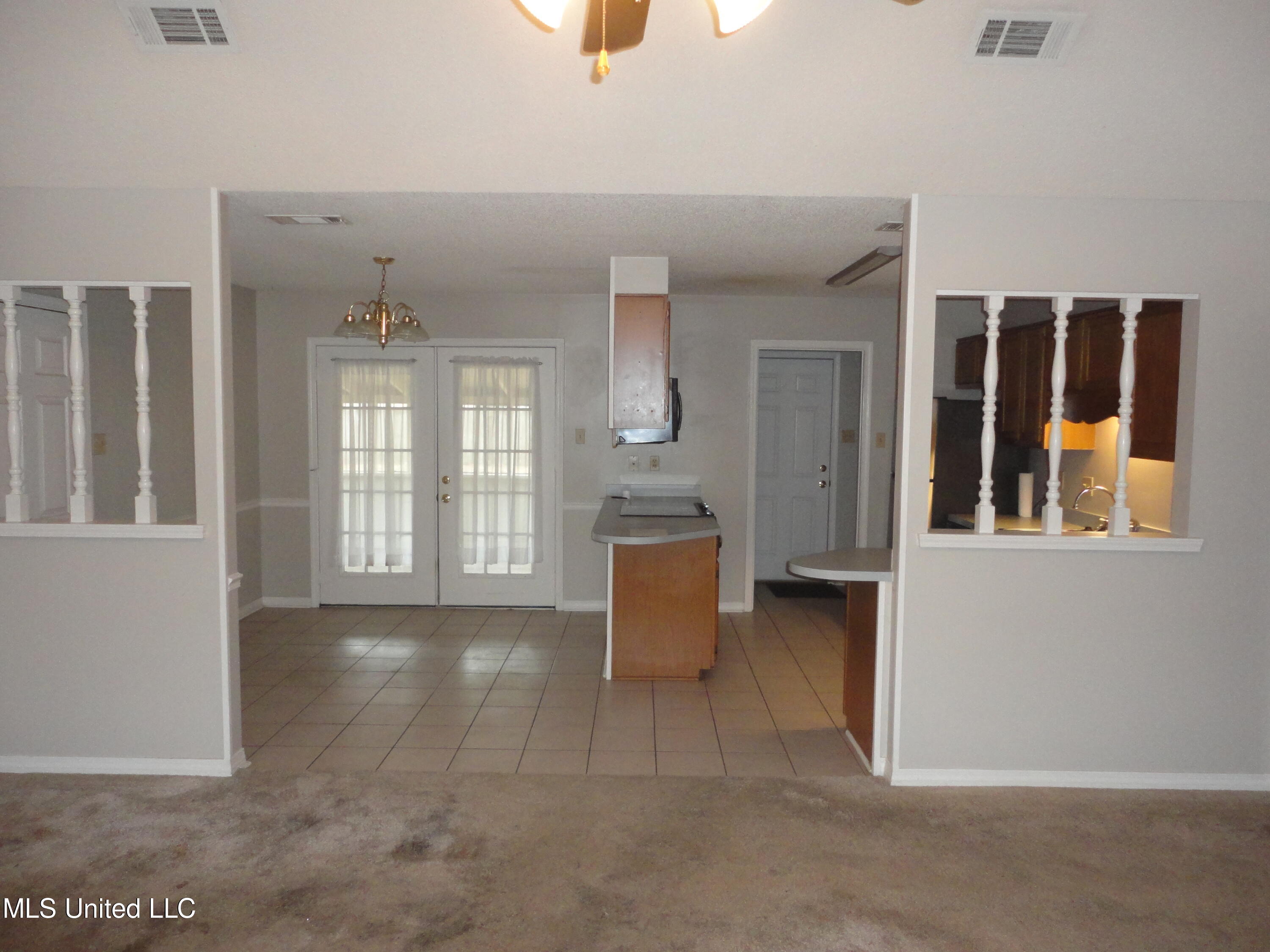 2216 Starfish Road Gautier, MS 39553 - Photo 6 of 30 DSC06873