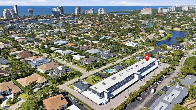 $6,500 | 4200 Belair Lane, Unit 313, Naples, FL 34103
