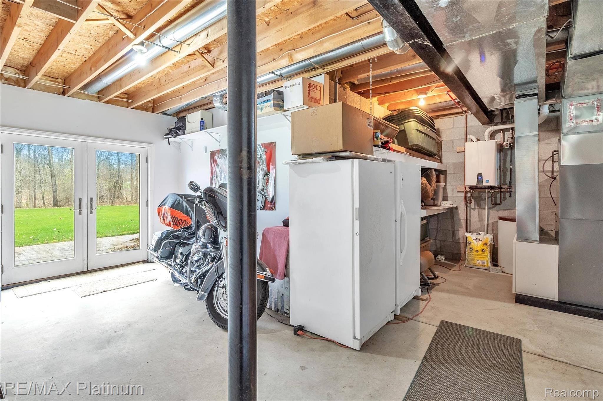 8159 Chambers Road Pinckney, MI 48169 - Photo 26 of 44 49-8159-Chambers-Rd-WindowStill-Real-Estate-Photgraphy-49.jpg