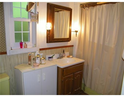 1365 Hookstown Grade Road Clinton, PA 15026 - Photo 11 of 18 Full Bath.