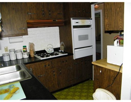 1365 Hookstown Grade Road Clinton, PA 15026 - Photo 3 of 18 Kitchen.
