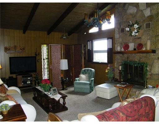 1365 Hookstown Grade Road Clinton, PA 15026 - Photo 6 of 18 Living Room.