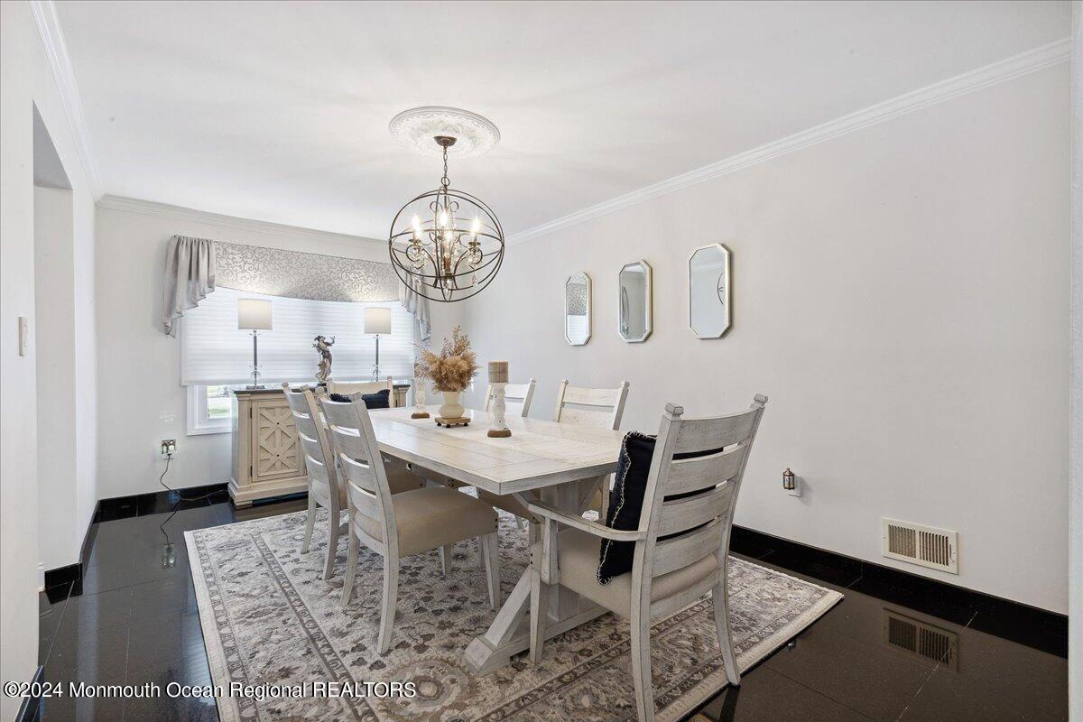 10 Chelsea Road Manalapan, NJ 07726 - Photo 16 of 40 16-10 Chelsea Rd, Manalapan, NJ-16