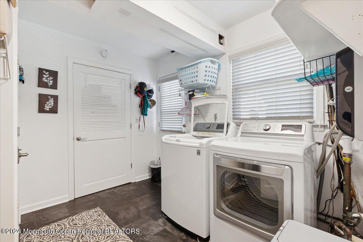 10 Chelsea Road Manalapan, NJ 07726 - Photo 17 of 40 17-10 Chelsea Rd, Manalapan, NJ-17