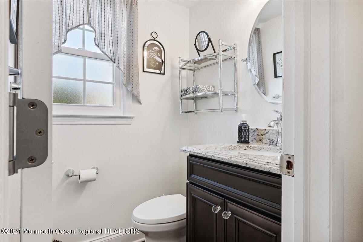 10 Chelsea Road Manalapan, NJ 07726 - Photo 18 of 40 18-10 Chelsea Rd, Manalapan, NJ-18