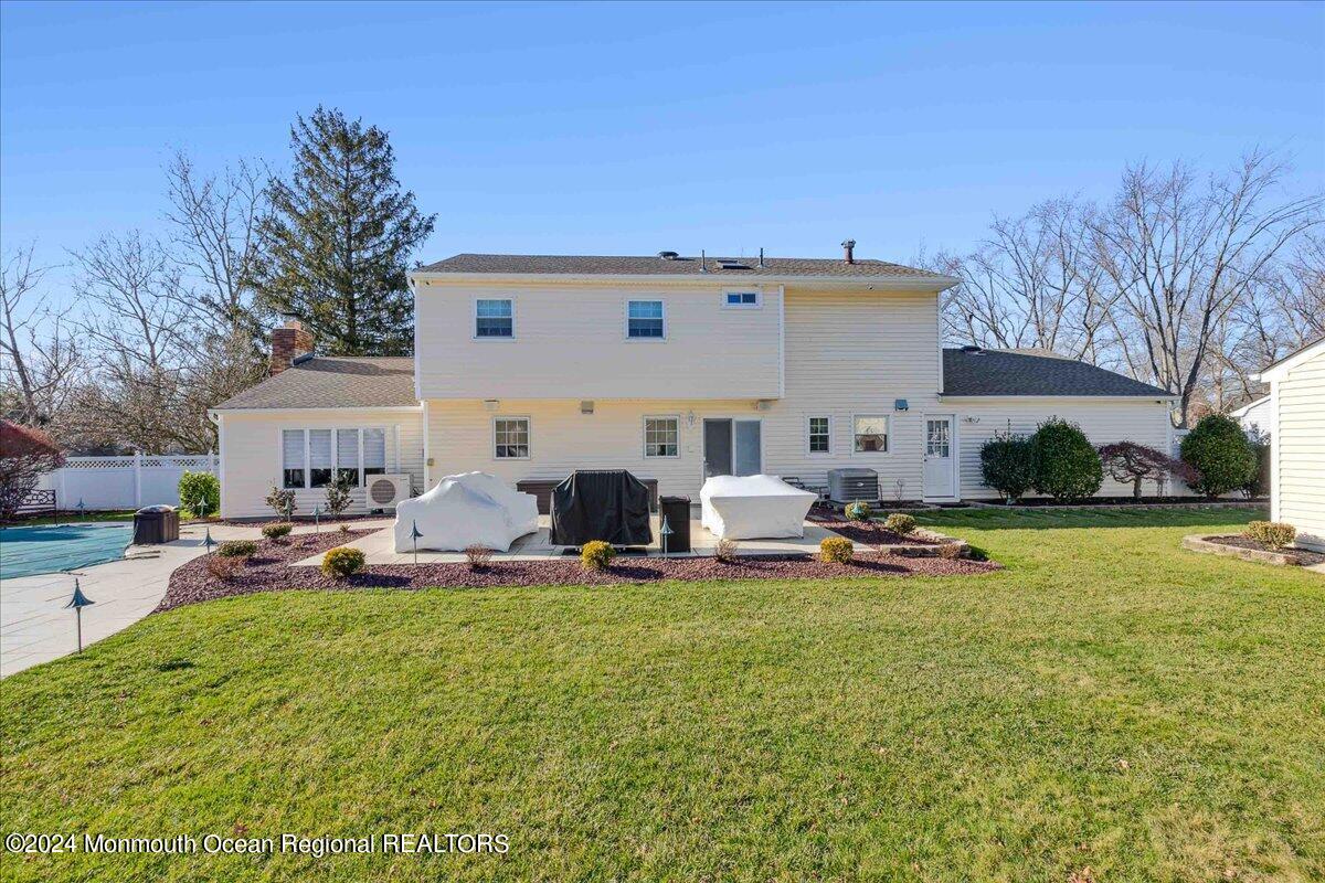 10 Chelsea Road Manalapan, NJ 07726 - Photo 28 of 40 28-10 Chelsea Rd, Manalapan, NJ-28