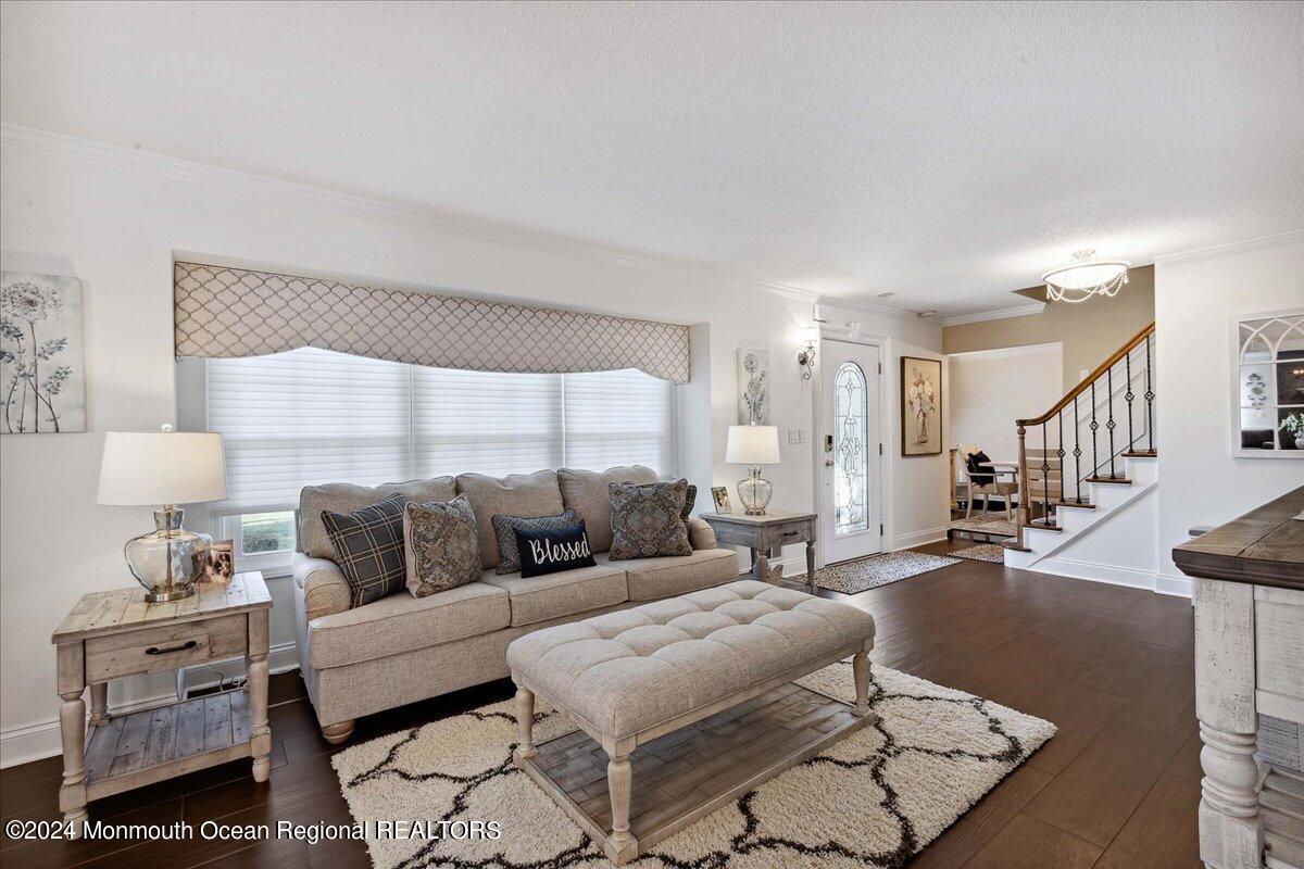 07-10 Chelsea Rd, Manalapan, NJ-7