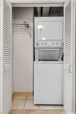 $525,000 | 1314 Kalakaua Avenue, Unit 1512, Honolulu, HI 96826