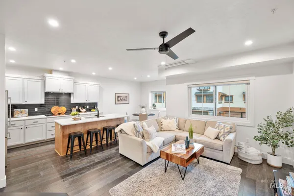 $725,000 | 429 East Water Pocket Lane, Garden City, ID 83714