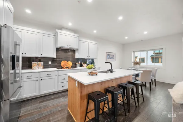 $725,000 | 429 East Water Pocket Lane, Garden City, ID 83714