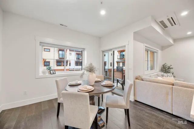 $750,000 | 429 East Water Pocket Lane, Garden City, ID 83714