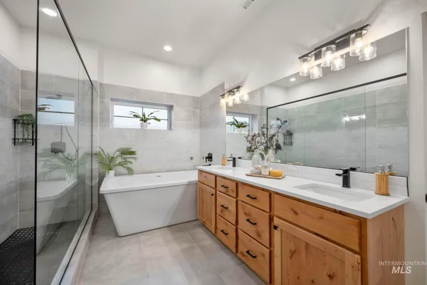 $725,000 | 429 East Water Pocket Lane, Garden City, ID 83714