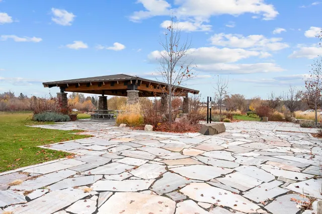 $750,000 | 429 East Water Pocket Lane, Garden City, ID 83714